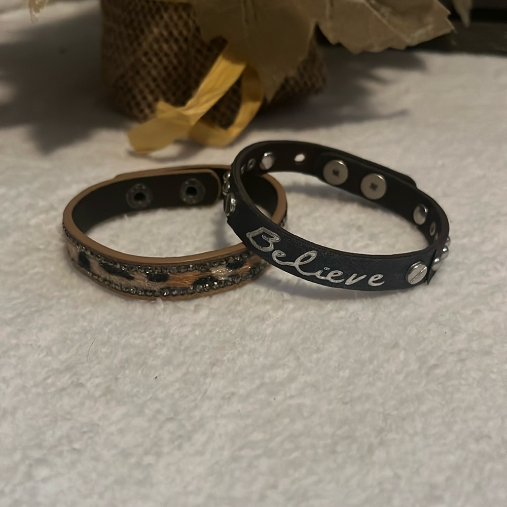 Set of 2 Bracelets